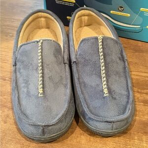 Isotoner Men's Navy Signature Advanced Memory Foam Loafers Sz Mid 8-9